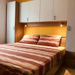 With A Parking Space Icici, Opatija - 7761 アパート *